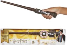 Jakks Pacific - Varinha exclusiva de Harry Potter com feitiços interativos