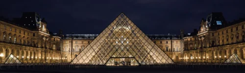 Entrada noturna no Museu do Louvre (apenas a 3 de outubro)