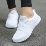 Tenis casuais para mulher, por 6,6€